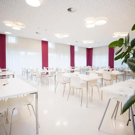 Kolping Premium Hostel Salzburg-2